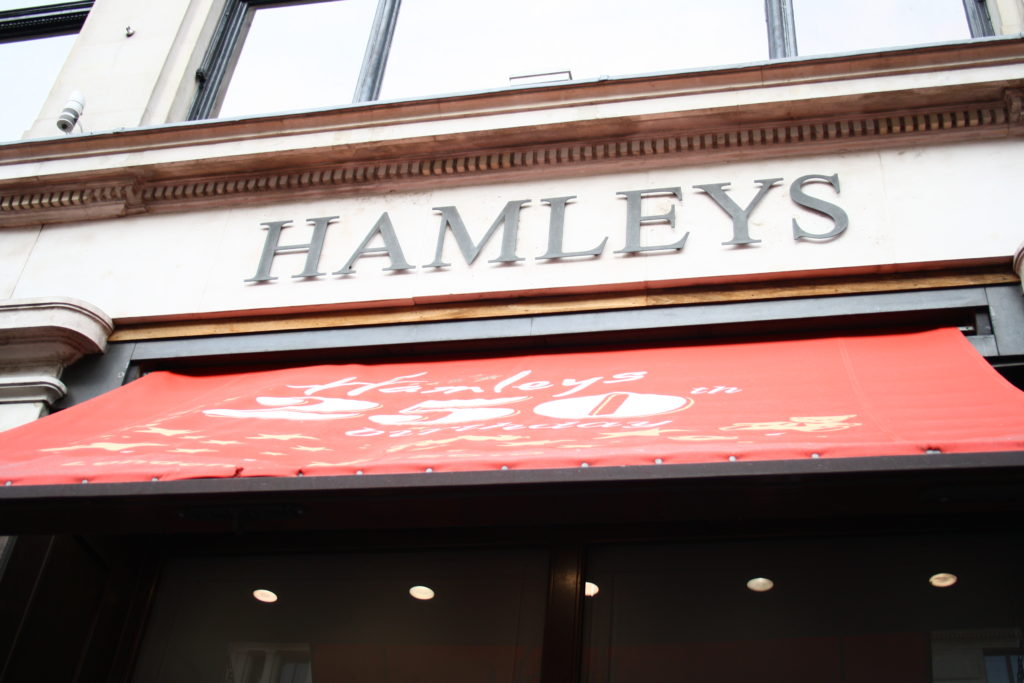 Hamleys - Magasin de jouets à Londres